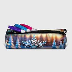 Пенал для ручек Большая снежинка на фоне леса, цвет: 3D-принт — фото 2