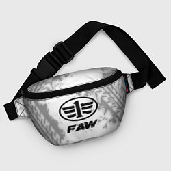 Поясная сумка FAW speed на светлом фоне со следами шин, цвет: 3D-принт — фото 2