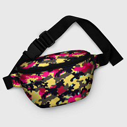 Поясная сумка Камуфляж: желтый/черный/розовый, цвет: 3D-принт — фото 2