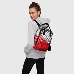 Рюкзак женский Косые черно-белые полосы на красном, цвет: 3D-принт — фото 2