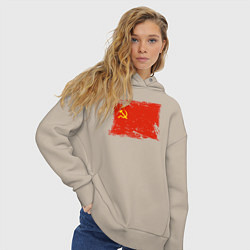 Толстовка оверсайз женская Рваный флаг СССР, цвет: миндальный — фото 2