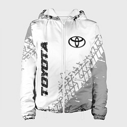 Куртка с капюшоном женская Toyota speed на светлом фоне со следами шин: надпи, цвет: 3D-белый