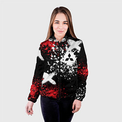 Куртка с капюшоном женская Митсубиси на фоне граффити и брызг красок, цвет: 3D-черный — фото 2