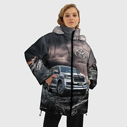 Куртка зимняя женская Toyota Land Cruiser 200 среди скал, цвет: 3D-черный — фото 2