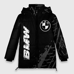 Женская зимняя куртка BMW speed на темном фоне со следами шин: надпись,