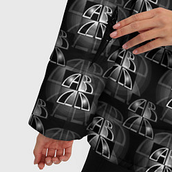 Куртка зимняя женская Черно-белый буквенный паттерн, цвет: 3D-светло-серый — фото 2