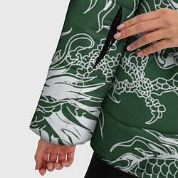 Куртка зимняя женская Татуировка дракона на зеленом фоне, цвет: 3D-черный — фото 2