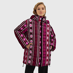 Куртка зимняя женская Темно-розовый вертикальный этнический узор, цвет: 3D-светло-серый — фото 2