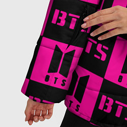 Куртка зимняя женская BTS pattern pink logo, цвет: 3D-черный — фото 2