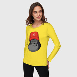 Лонгслив хлопковый женский Горилла в кепке, цвет: желтый — фото 2