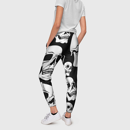 Женские брюки Черепа - чёрный фон / 3D-принт – фото 4