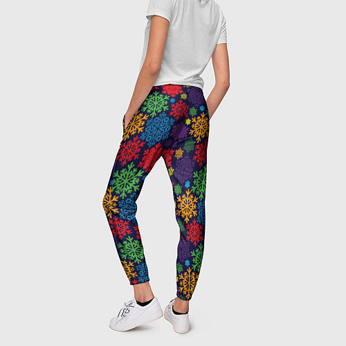 Женские брюки Снежинки разноцветные / 3D-принт – фото 4