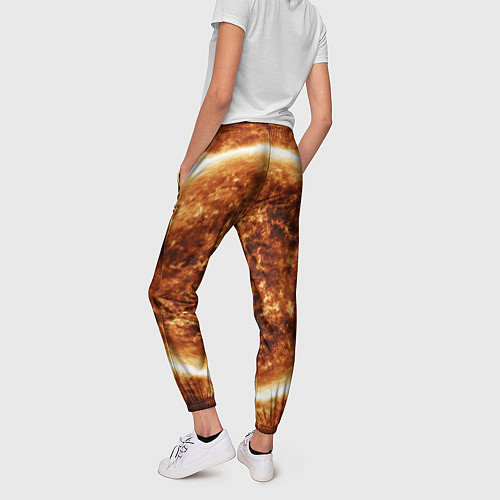 Женские брюки Пылающее солнце крупным планом / 3D-принт – фото 4