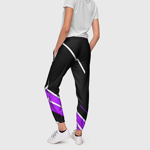 Женские брюки Бело-фиолетовые полосы на чёрном фоне / 3D-принт – фото 4