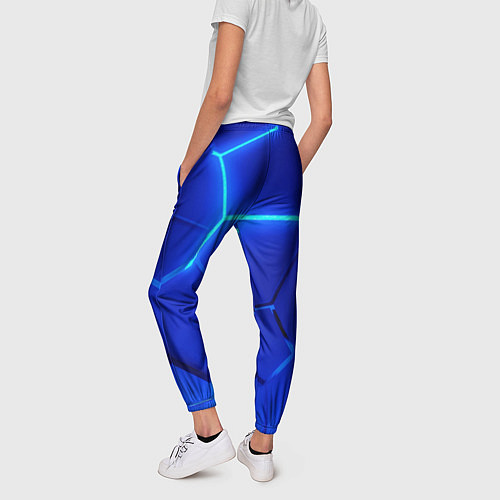 Женские брюки Яркие синие неоновые плиты в разломе / 3D-принт – фото 4