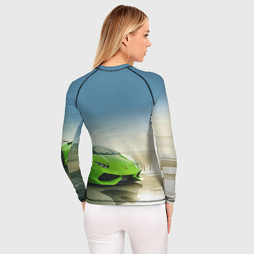 Женский рашгард Ламборджини на берегу океана / 3D-принт – фото 4