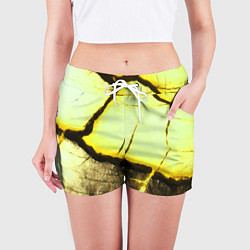 Шорты женские Трещины на абстрактном жёлтом фоне, цвет: 3D-принт — фото 2