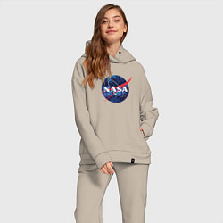 Женский костюм оверсайз NASA: Cosmic Logo, цвет: миндальный — фото 2