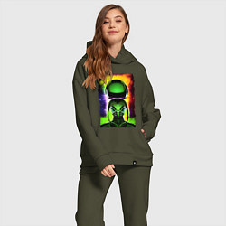 Женский костюм оверсайз Bizarre alien - neural network - neon glow, цвет: хаки — фото 2