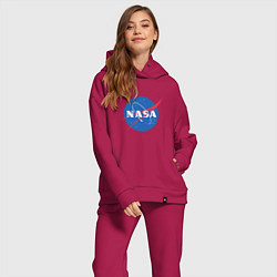 Женский костюм оверсайз NASA: Logo, цвет: маджента — фото 2