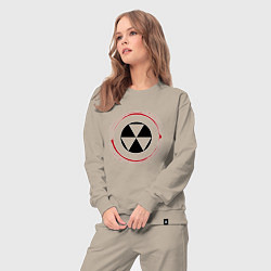 Костюм хлопковый женский Символ радиации Fallout и красная краска вокруг, цвет: миндальный — фото 2