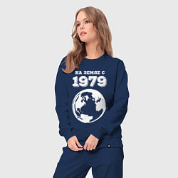 Костюм хлопковый женский На Земле с 1979 с краской на темном, цвет: тёмно-синий — фото 2