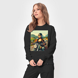 Костюм хлопковый женский Mona Lisa on a motorcycle - ai art, цвет: черный — фото 2