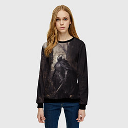 Свитшот женский Тёмный рыцарь на фоне готической крепости, цвет: 3D-черный — фото 2