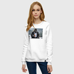 Свитшот хлопковый женский Горилла в костюме: зимний релакс, цвет: белый — фото 2