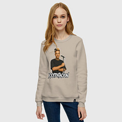 Свитшот хлопковый женский XXXTentacion довольный у микрофона, цвет: миндальный — фото 2
