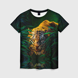 Женская футболка Крадущийся тигр в джунглях
