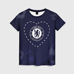 Женская футболка Лого Chelsea в сердечке на фоне мячей