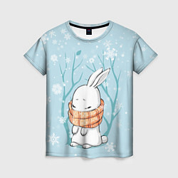 Женская футболка Кролик в снеженом лесу
