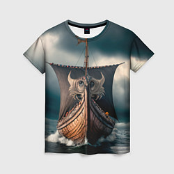 Женская футболка Корабль в бушующем море