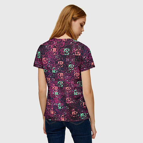Женская футболка Тёмный пурпурный текстурированный кубики / 3D-принт – фото 4