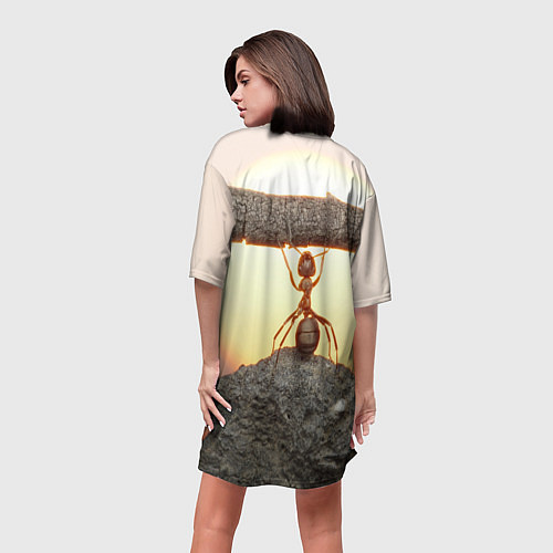 Женская длинная футболка Муравей-силач / 3D-принт – фото 4