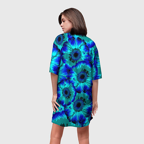 Женская длинная футболка Голубые хризантемы / 3D-принт – фото 4