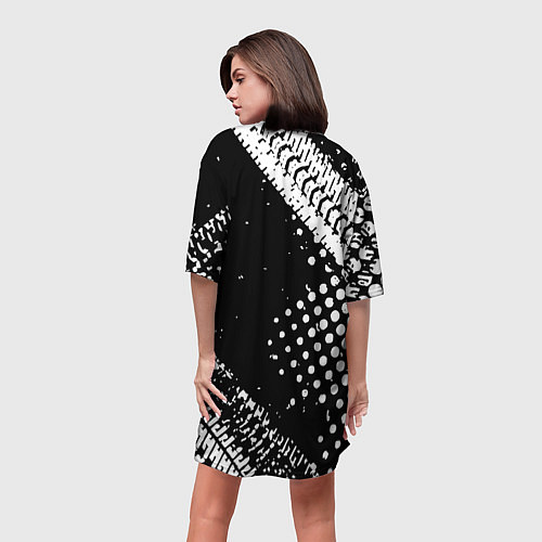 Женская длинная футболка Honda - белые следы шин / 3D-принт – фото 4