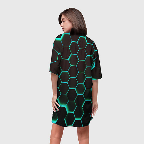 Женская длинная футболка Соты на зеленом неоновом фоне / 3D-принт – фото 4