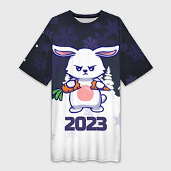 Женская длинная футболка Зайчик ломает морковку 2023