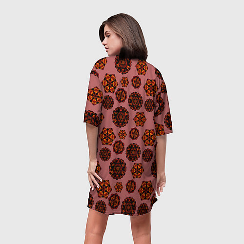 Женская длинная футболка Мандалы на сливовом фоне / 3D-принт – фото 4