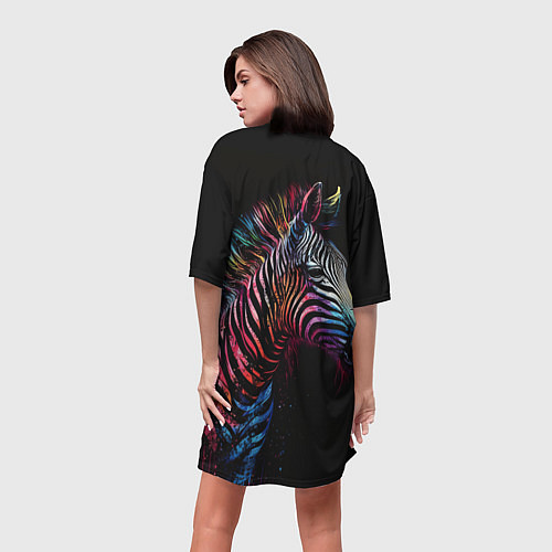 Женская длинная футболка Разноцветная зебра на темном фоне / 3D-принт – фото 4
