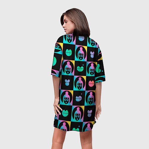 Женская длинная футболка The image of a girl in a square / 3D-принт – фото 4