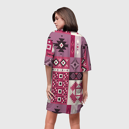 Женская длинная футболка Этническая геометрия в розовой палитре / 3D-принт – фото 4