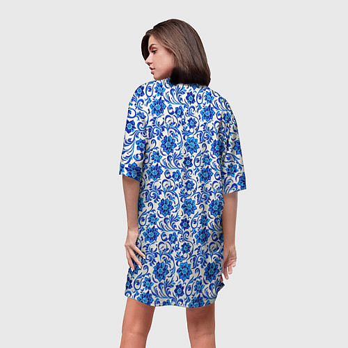 Женская длинная футболка Гжель классика / 3D-принт – фото 4