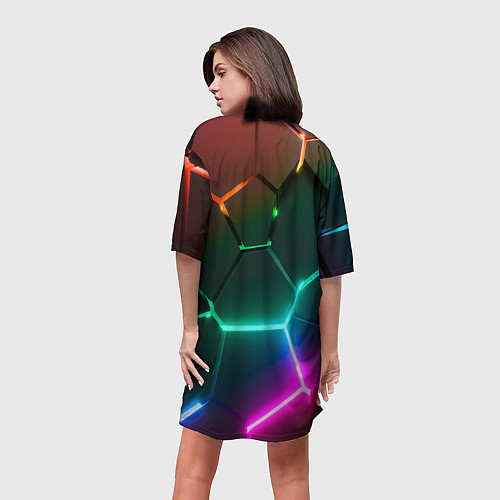 Женская длинная футболка GTA 6 лого на фоне разлома разноцветных плит / 3D-принт – фото 4
