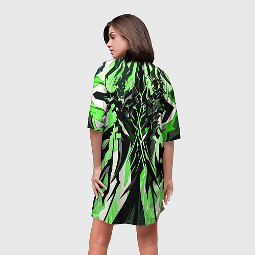 Женская длинная футболка Чёрный материал и зелёные полосы / 3D-принт – фото 4