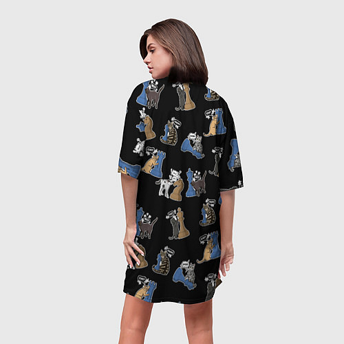 Женская длинная футболка Котики и шахматы на черном / 3D-принт – фото 4