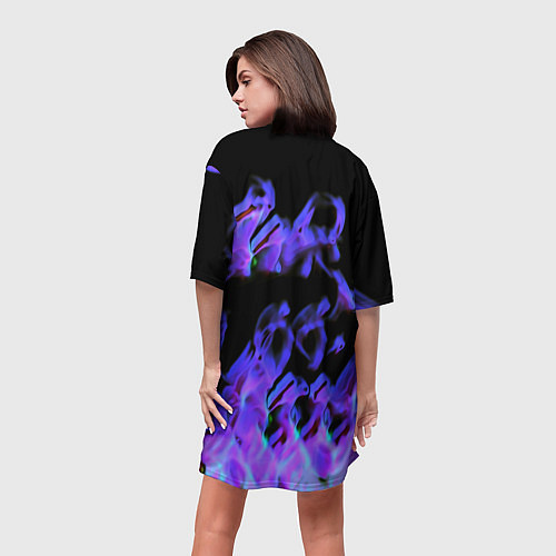 Женская длинная футболка Квейк неоновый огонь / 3D-принт – фото 4