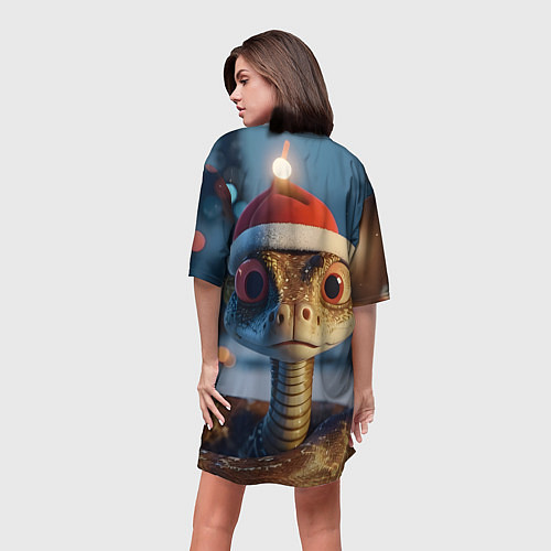Женская длинная футболка Новогодний змееныш в шапочке / 3D-принт – фото 4